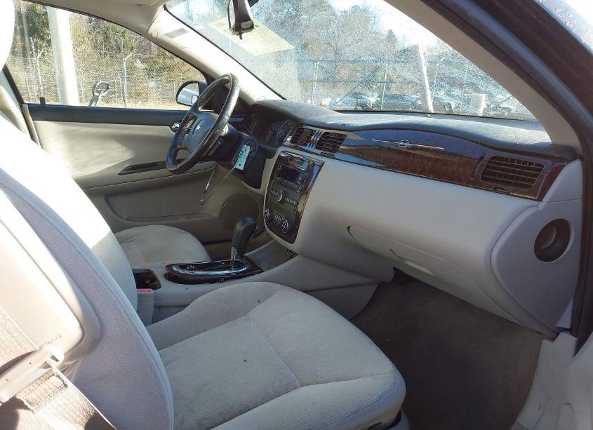 Photo 5 of 2014 Chevrolet Impala LIMITED LT (VIN 2G1WB5E32E1112145)