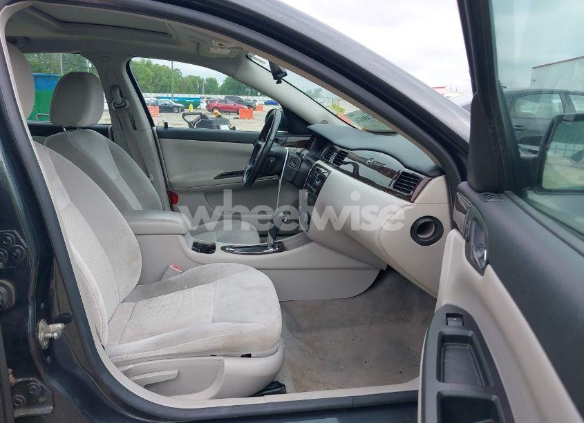 Photo 5 of 2014 Chevrolet Impala LIMITED LT (VIN 2G1WB5E32E1160034)