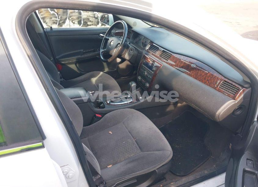 Photo 5 of 2014 Chevrolet Impala LIMITED LT (VIN 2G1WB5E32E1180218)