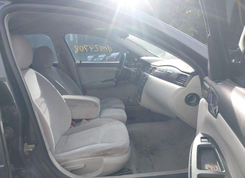 Photo 5 of 2012 Chevrolet Impala LT (VIN 2G1WB5E33C1196585)