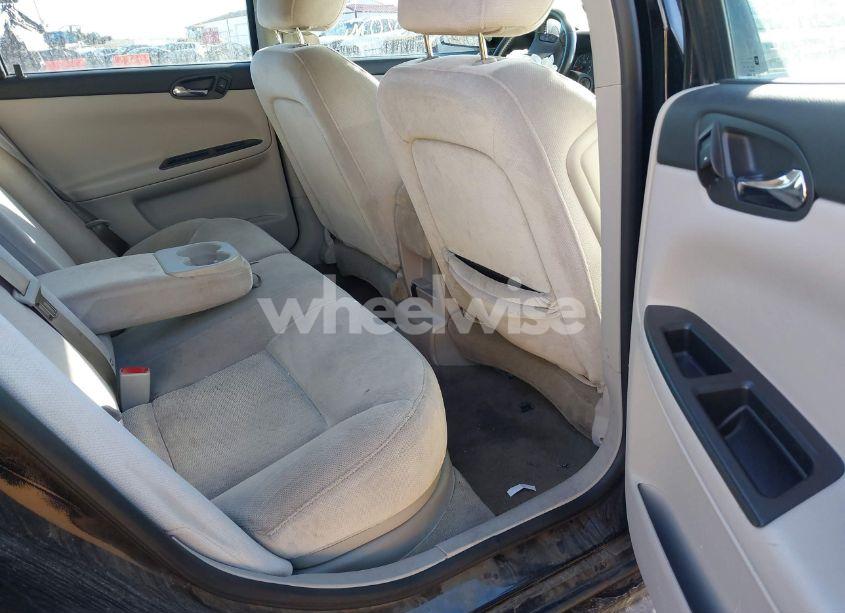 Photo 8 of 2013 Chevrolet Impala LT (VIN 2G1WB5E33D1170215)