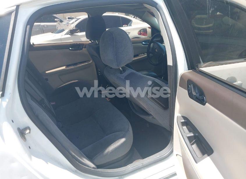 Photo 8 of 2014 Chevrolet Impala LIMITED LT (VIN 2G1WB5E33E1153089)