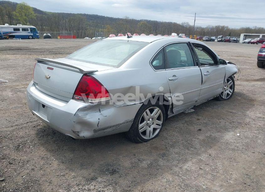 Photo 4 of 2012 Chevrolet Impala LT (VIN 2G1WB5E34C1135388)