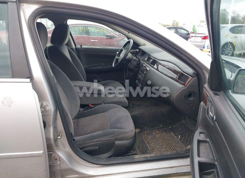 Photo 5 of 2012 Chevrolet Impala LT (VIN 2G1WB5E34C1320850)