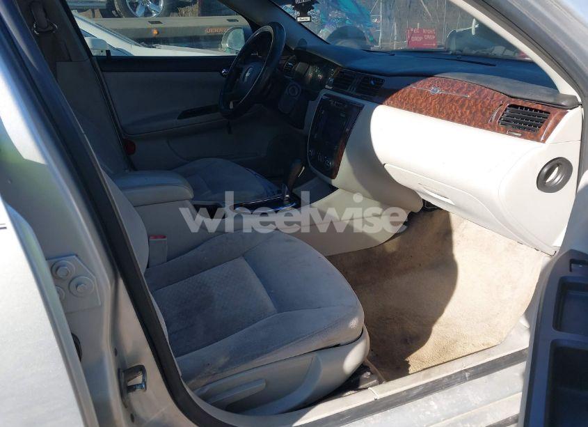 Photo 5 of 2012 Chevrolet Impala LT (VIN 2G1WB5E35C1155701)