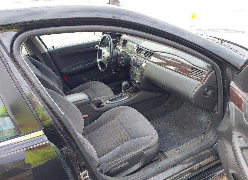 Photo 5 of 2012 Chevrolet Impala LT (VIN 2G1WB5E35C1243731)