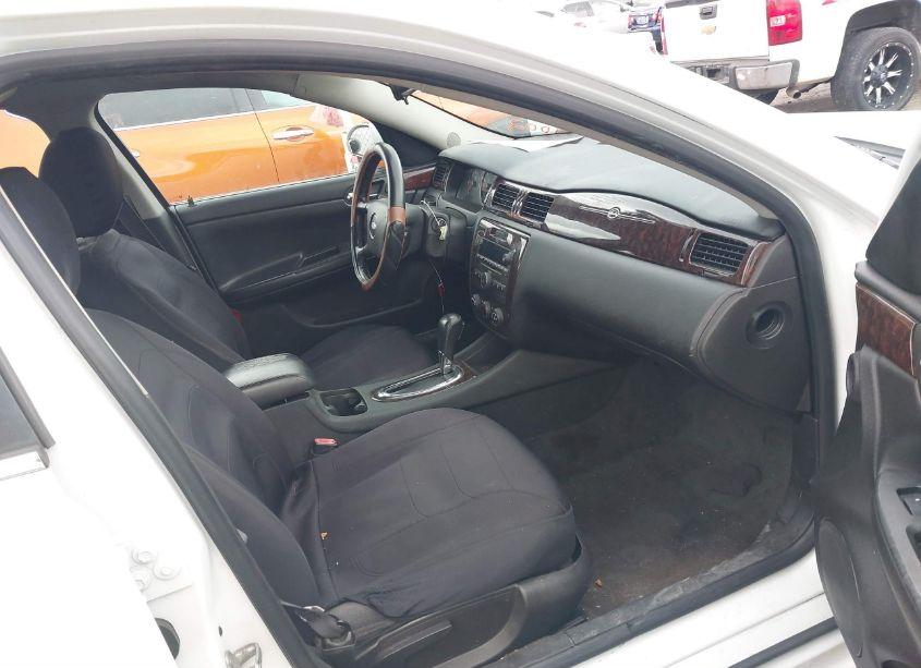 Photo 5 of 2013 Chevrolet Impala LT (VIN 2G1WB5E36D1141002)