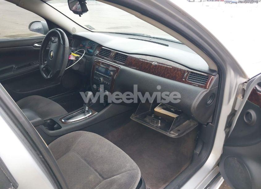 Photo 5 of 2014 Chevrolet Impala LIMITED LT (VIN 2G1WB5E36E1124105)