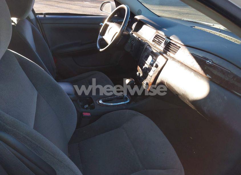 Photo 5 of 2014 Chevrolet Impala LIMITED LT (VIN 2G1WB5E36E1189097)