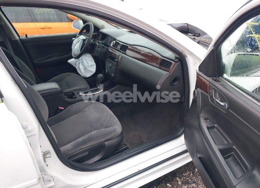 Photo 5 of 2016 Chevrolet Impala LIMITED LT (VIN 2G1WB5E36G1181276)