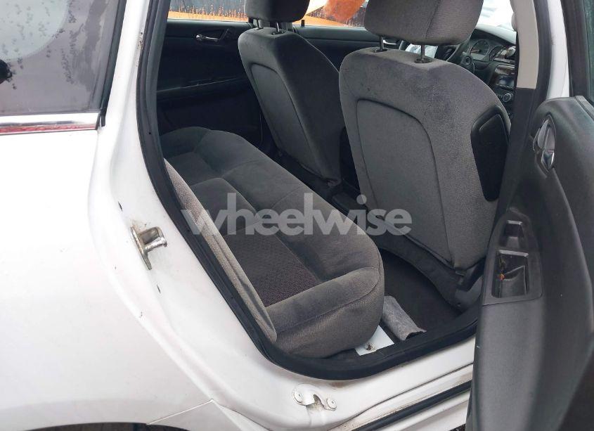 Photo 8 of 2016 Chevrolet Impala LIMITED LT (VIN 2G1WB5E36G1181276)