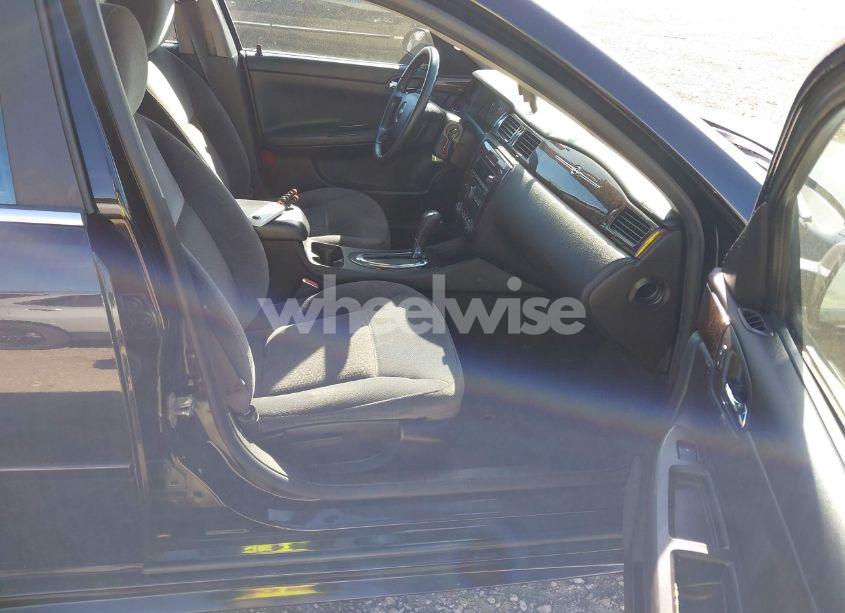 Photo 5 of 2013 Chevrolet Impala LT (VIN 2G1WB5E37D1115153)