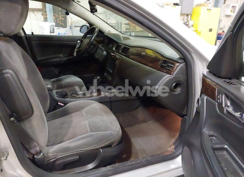 Photo 5 of 2012 Chevrolet Impala LT (VIN 2G1WB5E38C1125513)