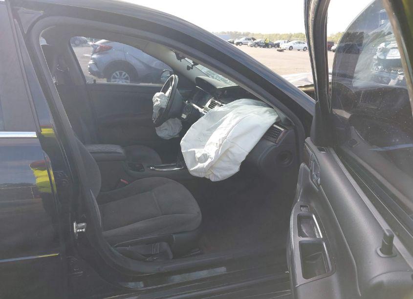 Photo 5 of 2014 Chevrolet Impala LIMITED LT (VIN 2G1WB5E38E1160068)