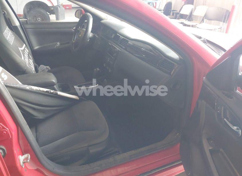 Photo 5 of 2013 Chevrolet Impala LT (VIN 2G1WB5E39D1188573)