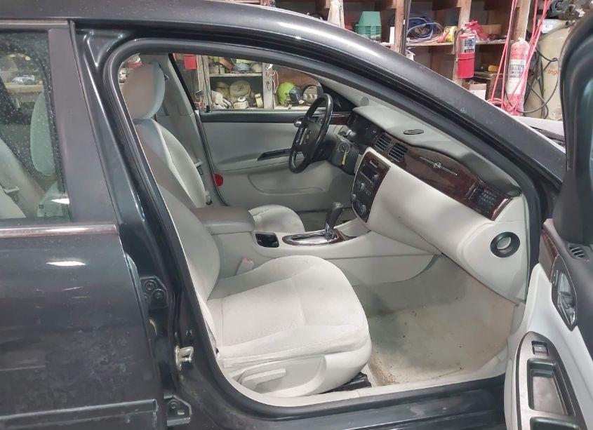 Photo 5 of 2014 Chevrolet Impala LIMITED LT (VIN 2G1WB5E39E1102437)