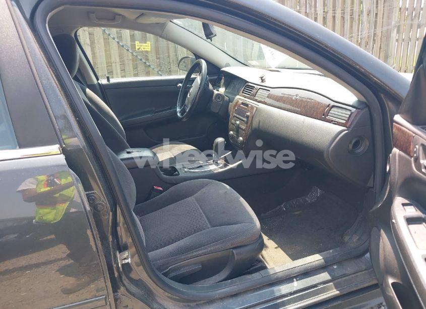 Photo 5 of 2014 Chevrolet Impala LIMITED LT (VIN 2G1WB5E39E1110053)