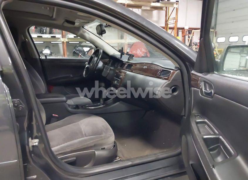 Photo 5 of 2014 Chevrolet Impala LIMITED LT (VIN 2G1WB5E39E1124485)