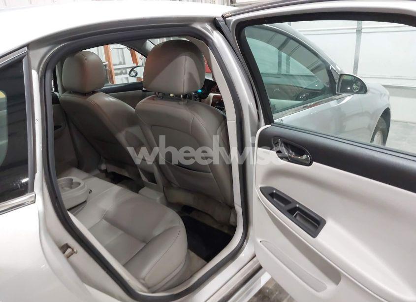 Photo 8 of 2010 Chevrolet Impala LT (VIN 2G1WB5EK0A1227439)