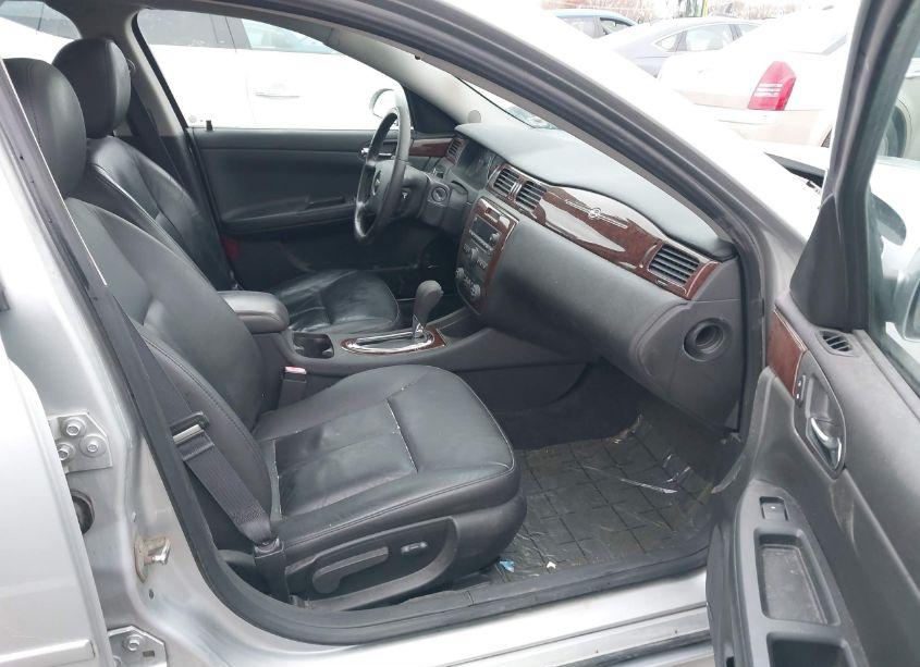 Photo 5 of 2011 Chevrolet Impala LT (VIN 2G1WB5EK0B1187977)