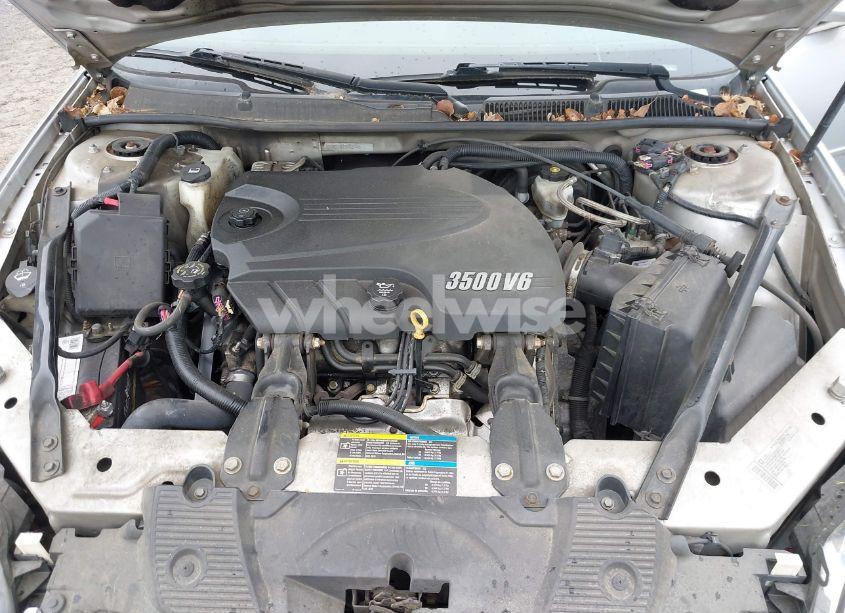 Photo 10 of 2010 Chevrolet Impala LT (VIN 2G1WB5EK1A1187341)