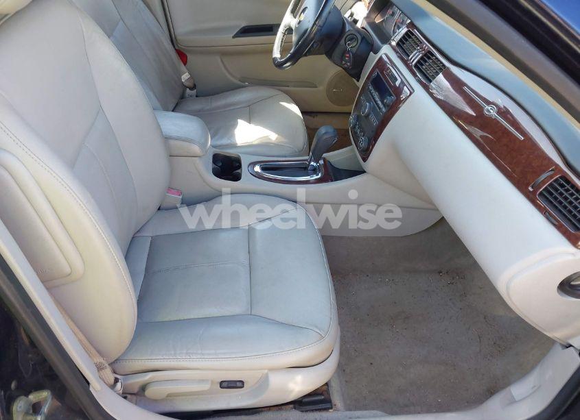 Photo 5 of 2011 Chevrolet Impala LT (VIN 2G1WB5EK1B1102385)