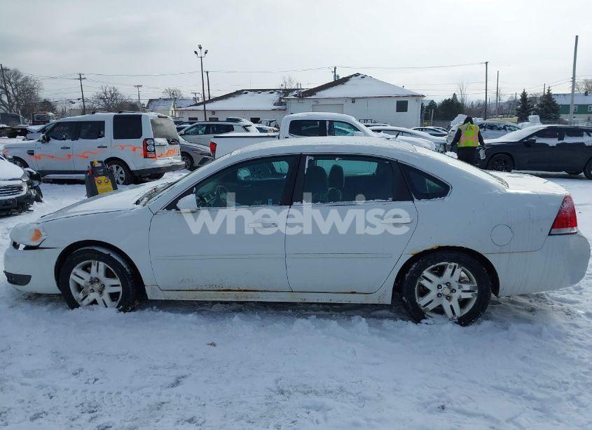 Photo 14 of 2011 Chevrolet Impala LT (VIN 2G1WB5EK1B1301288)