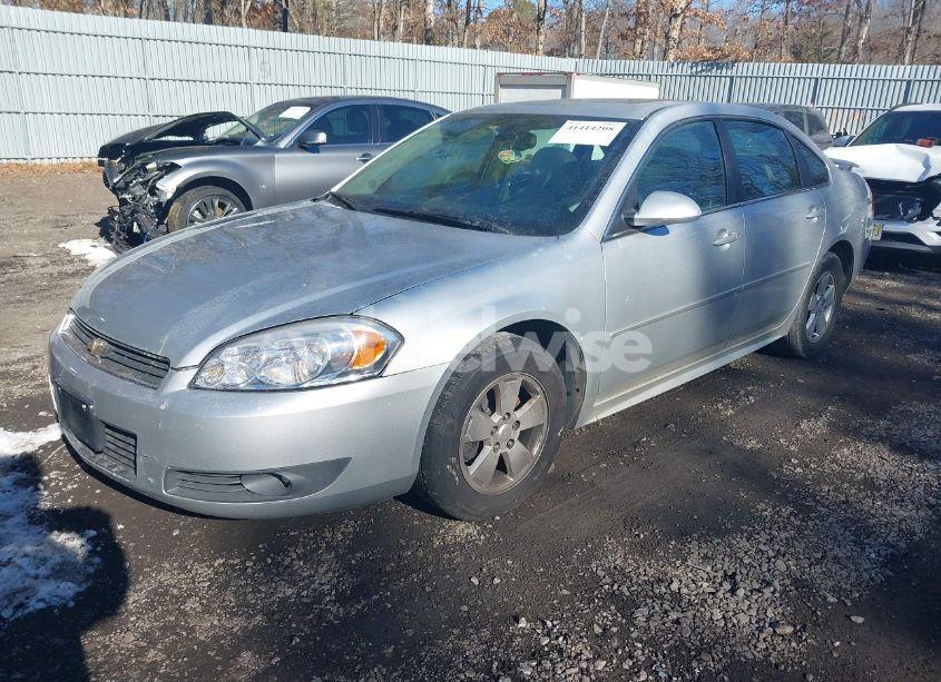 Photo 2 of 2010 Chevrolet Impala LT (VIN 2G1WB5EK2A1158060)