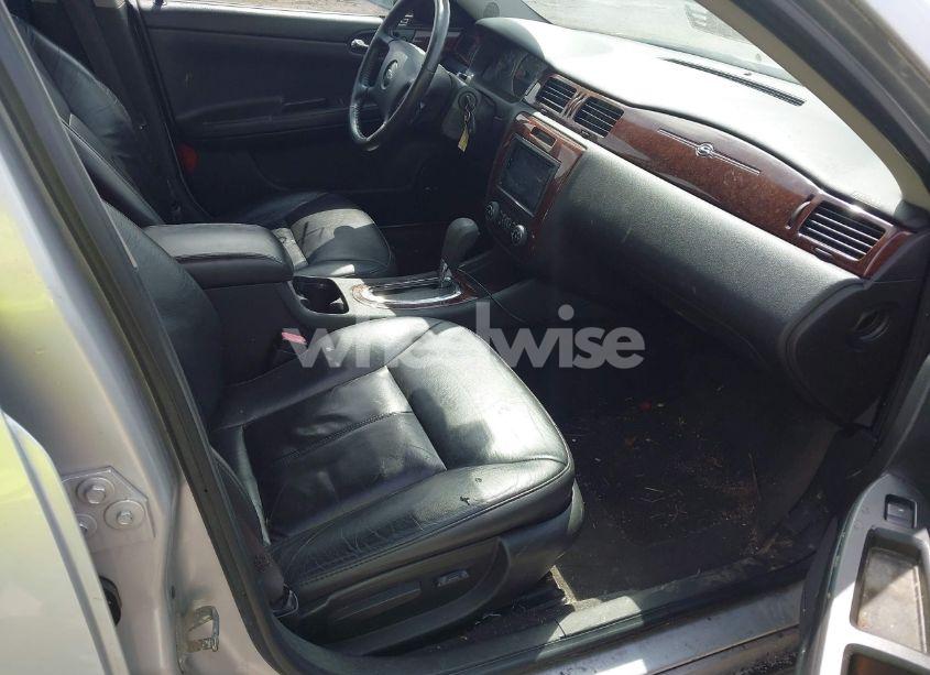 Photo 5 of 2011 Chevrolet Impala LT (VIN 2G1WB5EK2B1105716)