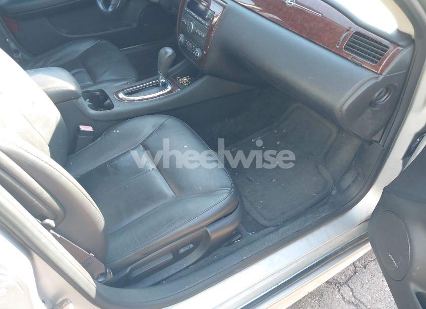 Photo 5 of 2011 Chevrolet Impala LT (VIN 2G1WB5EK2B1328922)