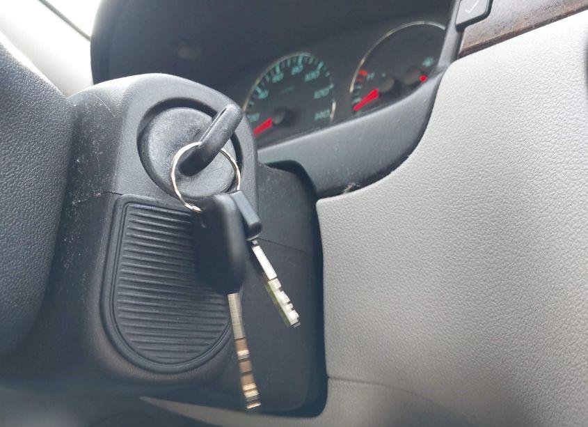 Photo 11 of 2010 Chevrolet Impala LT (VIN 2G1WB5EK3A1134138)