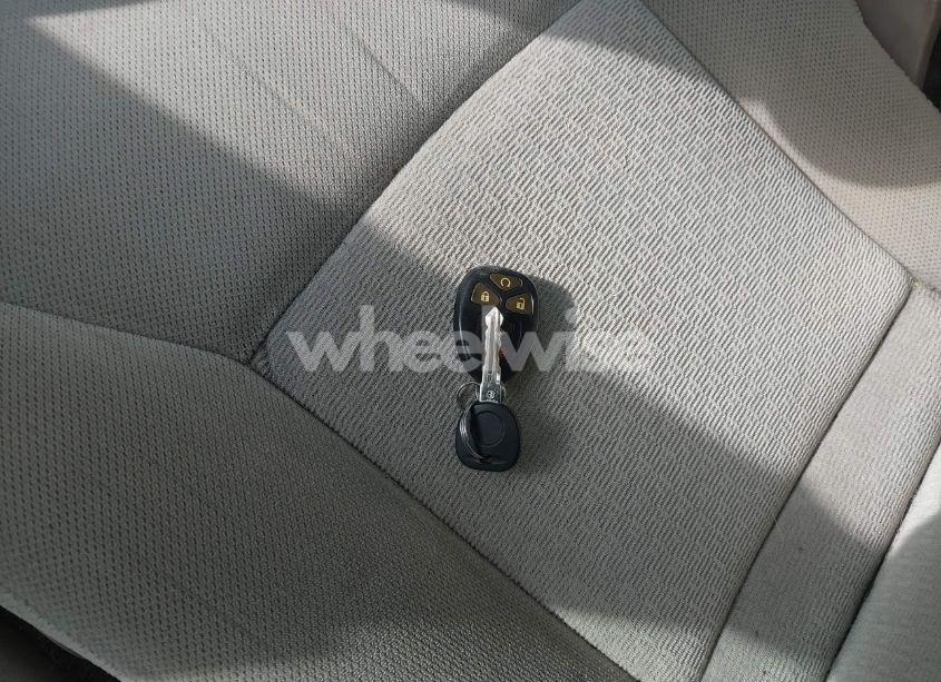 Photo 11 of 2010 Chevrolet Impala LT (VIN 2G1WB5EK3A1139808)