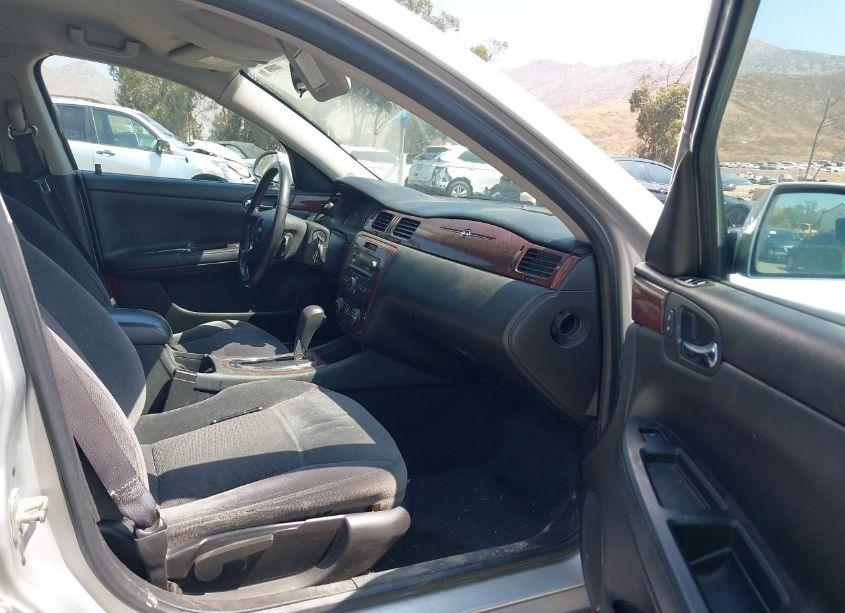 Photo 5 of 2010 Chevrolet Impala LT (VIN 2G1WB5EK4A1135203)