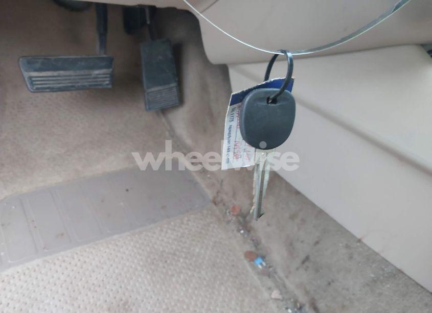 Photo 11 of 2010 Chevrolet Impala LT (VIN 2G1WB5EK4A1149988)