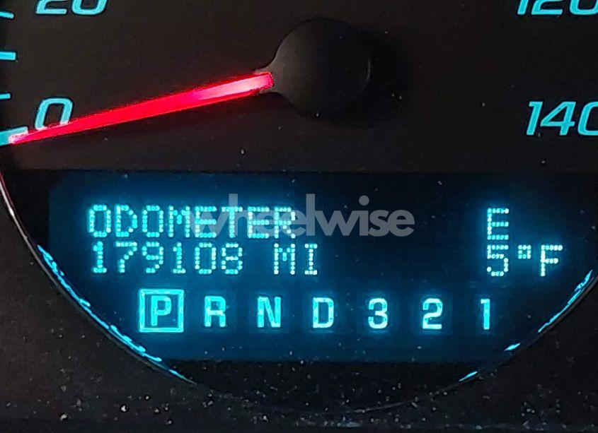 Photo 16 of 2010 Chevrolet Impala LT (VIN 2G1WB5EK4A1156858)