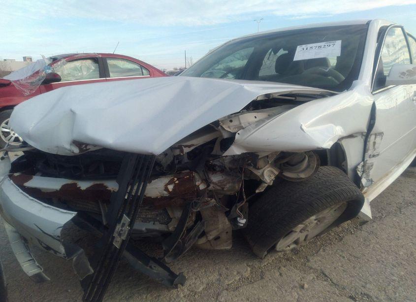 Photo 6 of 2011 Chevrolet Impala LT (VIN 2G1WB5EK4B1194706)