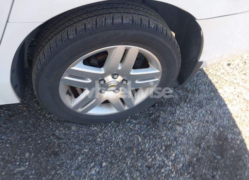 Photo 12 of 2011 Chevrolet Impala LT (VIN 2G1WB5EK5B1128083)