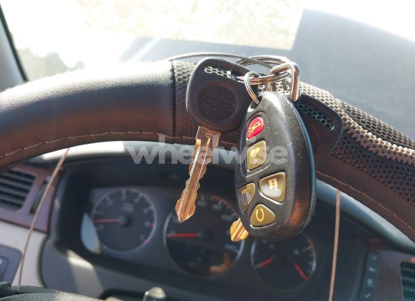 Photo 11 of 2010 Chevrolet Impala LT (VIN 2G1WB5EK6A1115471)