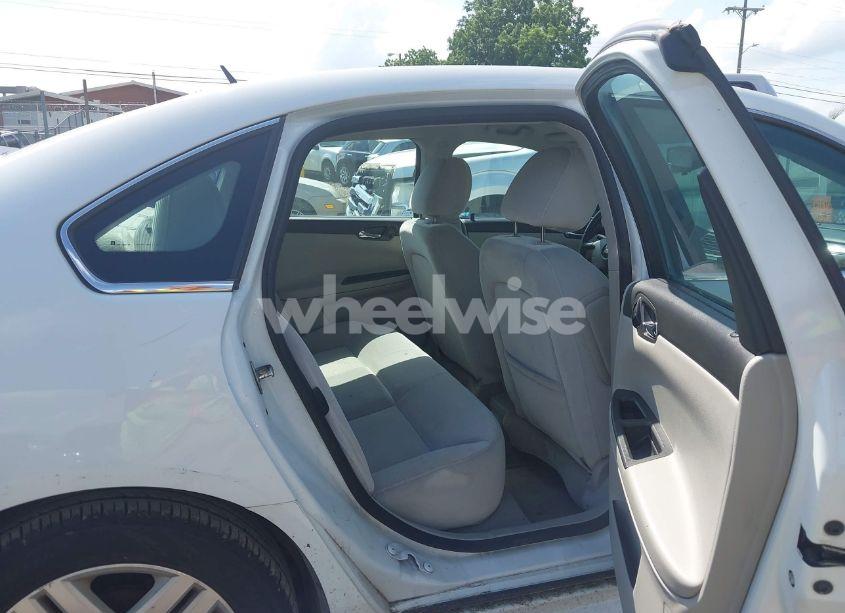 Photo 8 of 2011 Chevrolet Impala LT (VIN 2G1WB5EK6B1245199)