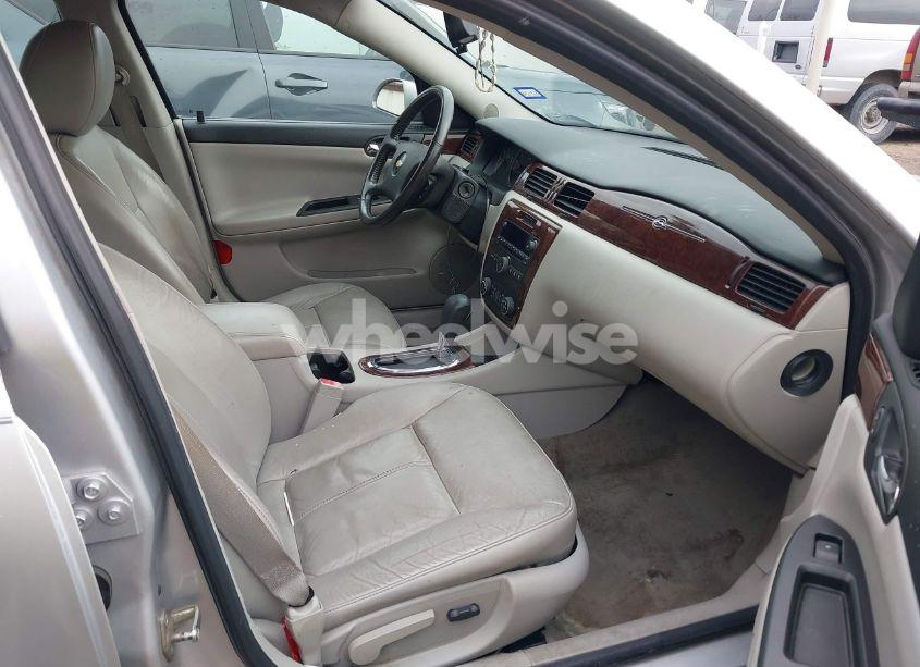 Photo 5 of 2010 Chevrolet Impala (VIN 2G1WB5EK7A1238096)