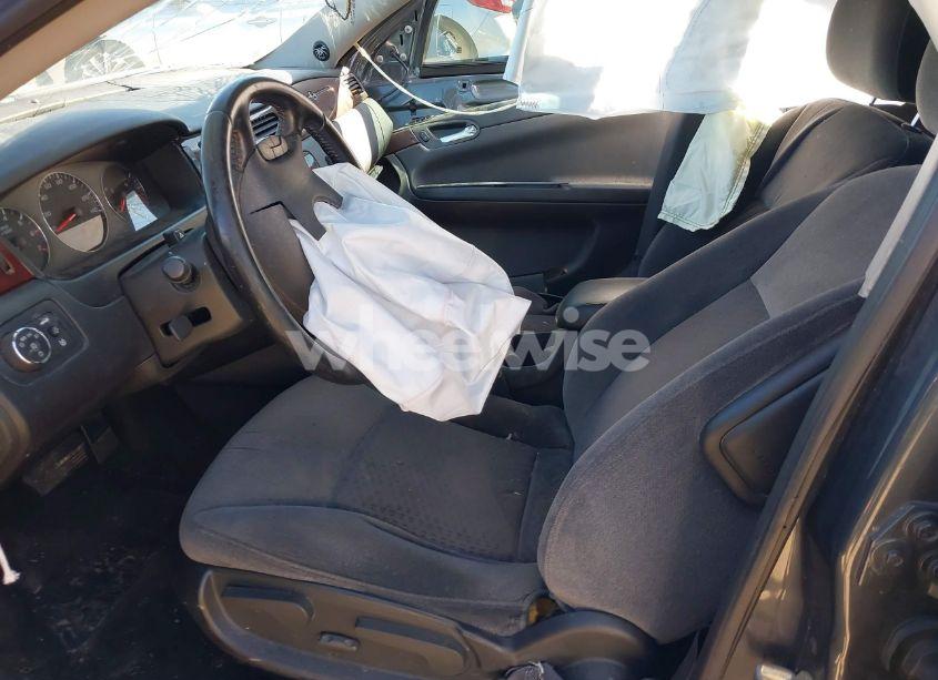 Photo 5 of 2010 Chevrolet Impala LT (VIN 2G1WB5EK8A1157298)