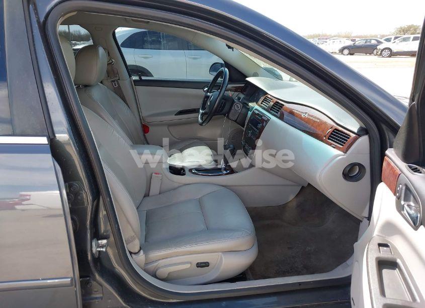 Photo 5 of 2010 Chevrolet Impala LT (VIN 2G1WB5EK8A1265937)