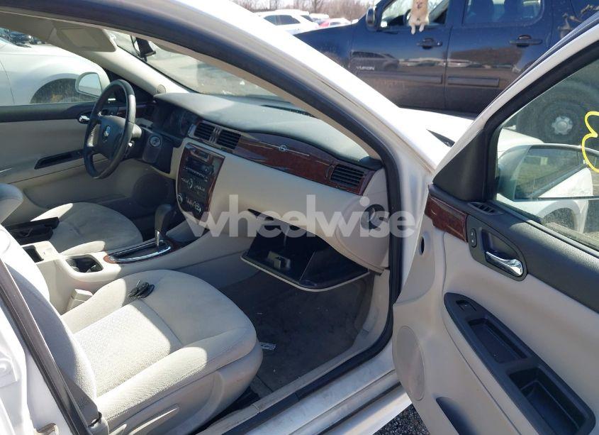 Photo 5 of 2011 Chevrolet Impala LT (VIN 2G1WB5EK8B1244541)