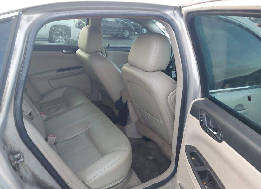 Photo 8 of 2010 Chevrolet Impala LT (VIN 2G1WB5EK9A1172750)