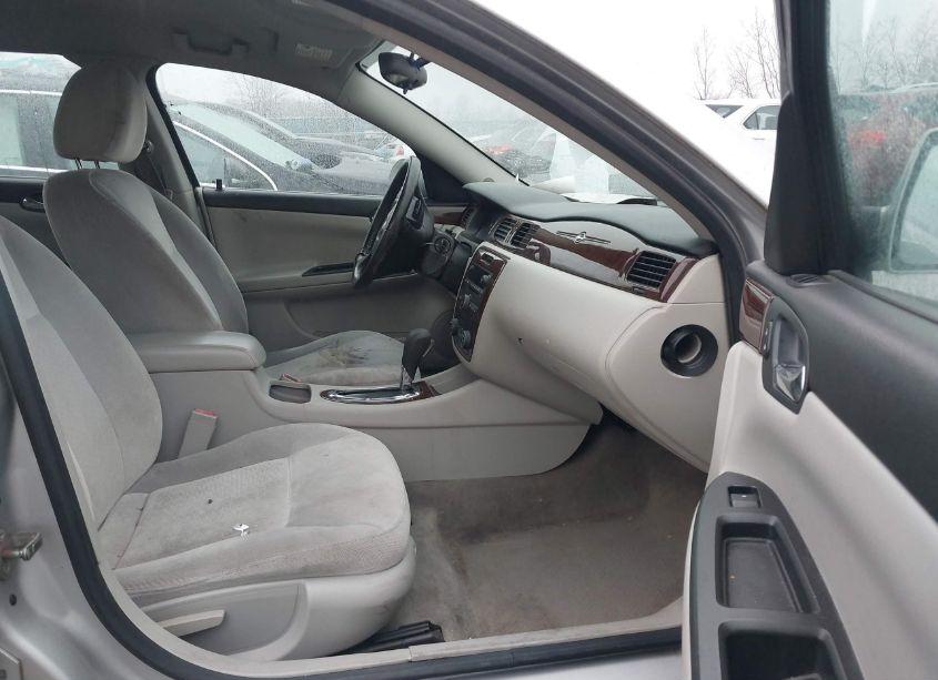 Photo 5 of 2010 Chevrolet Impala LT (VIN 2G1WB5EK9A1227665)