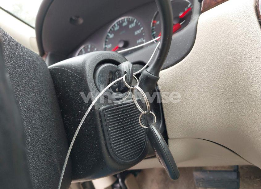 Photo 11 of 2011 Chevrolet Impala LT (VIN 2G1WB5EK9B1187637)