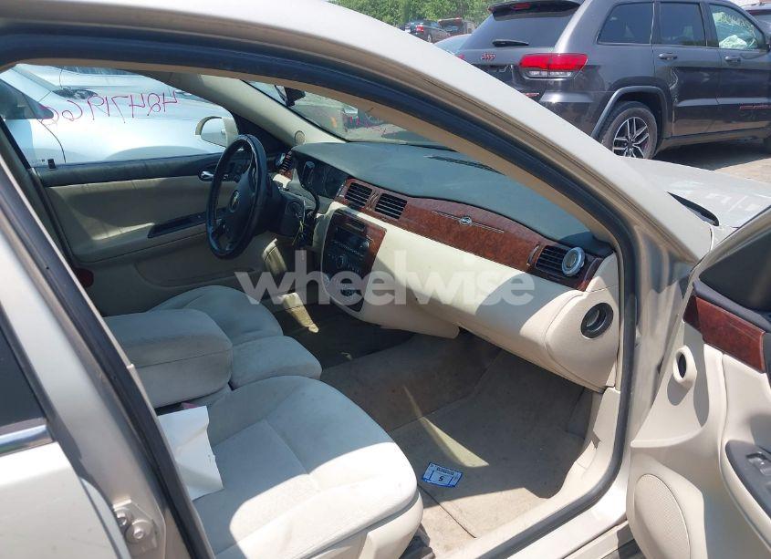 Photo 5 of 2011 Chevrolet Impala LT (VIN 2G1WB5EK9B1199299)