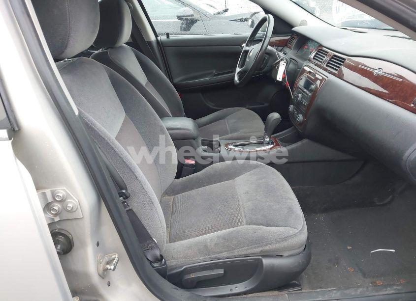 Photo 5 of 2011 Chevrolet Impala LT (VIN 2G1WB5EK9B1320350)