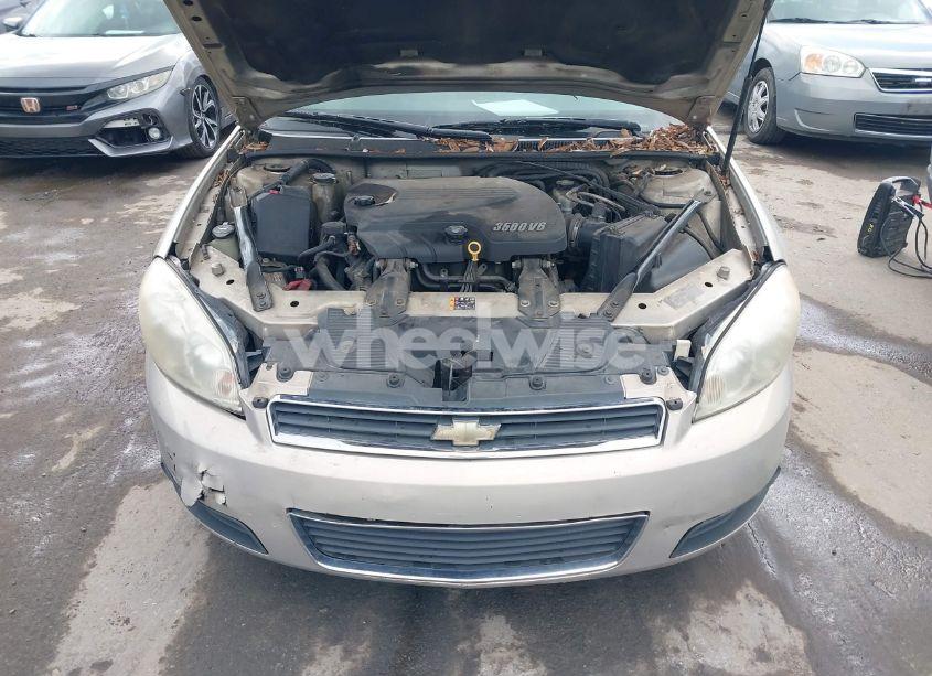 Photo 10 of 2011 Chevrolet Impala LT (VIN 2G1WB5EKXB1142965)