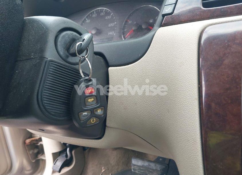 Photo 11 of 2011 Chevrolet Impala LT (VIN 2G1WB5EKXB1142965)